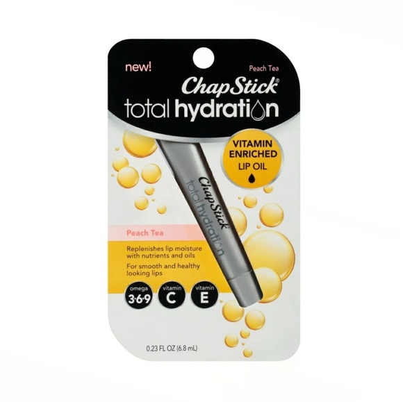 ChapStick Total Hydration Vitamin Enriched Lip oil - Picture 1 of 4